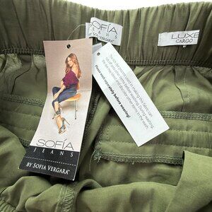 New NWT SOFIA VERGARA LUXE CARGO High-Rise Pants. Olive Green.  Elastic Waist L